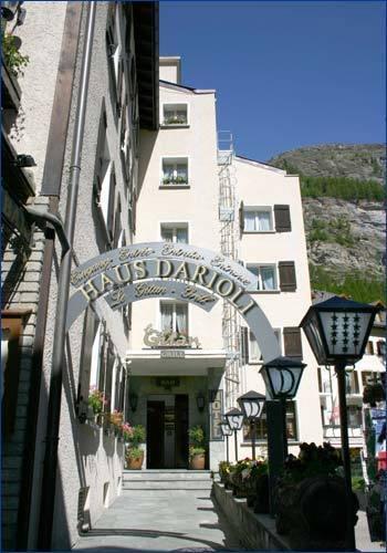 Haus Darioli Hotel Zermatt Bagian luar foto